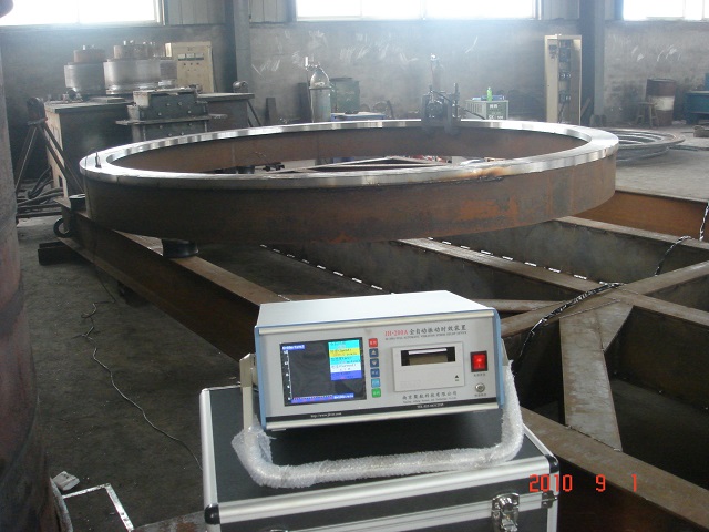 圓板鋼結(jié)構(gòu)的振動(dòng)時(shí)效去應(yīng)力處理