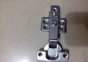 不同類型阻尼對振動時效幅頻特性的影響