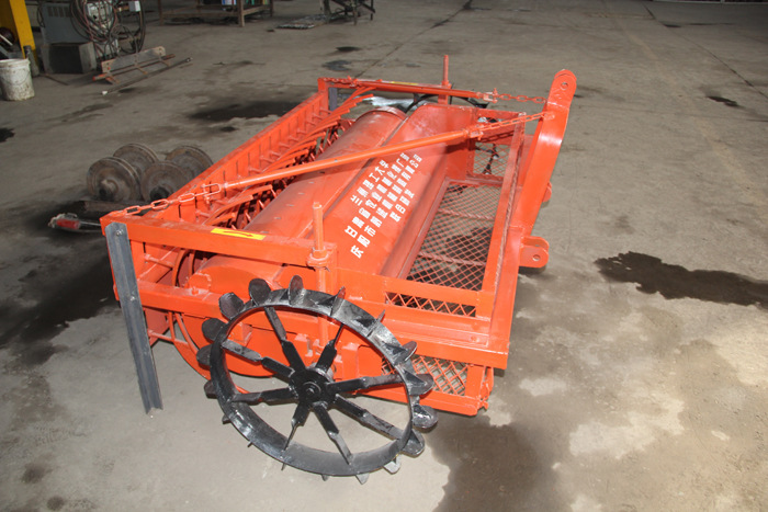 殘膜清理輥筒凸輪軸靜、動(dòng)態(tài)應(yīng)變測(cè)試研究