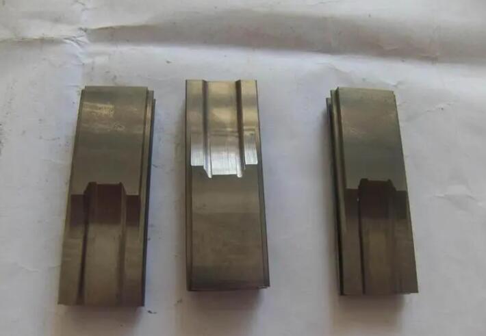 凸膜殘余應(yīng)力測量方法